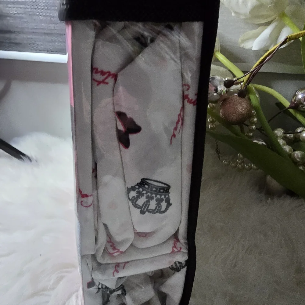 Juicy Couture Full Crown/bows Sheet set new